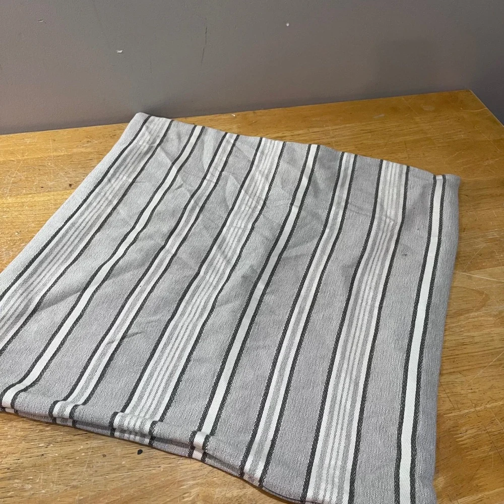 Lauren Ralph Lauren Grey White Striped Cotton Pillow Sham 20x20 Coastal Farm